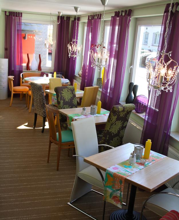 Hotel Garni Elegant Вилинген Екстериор снимка