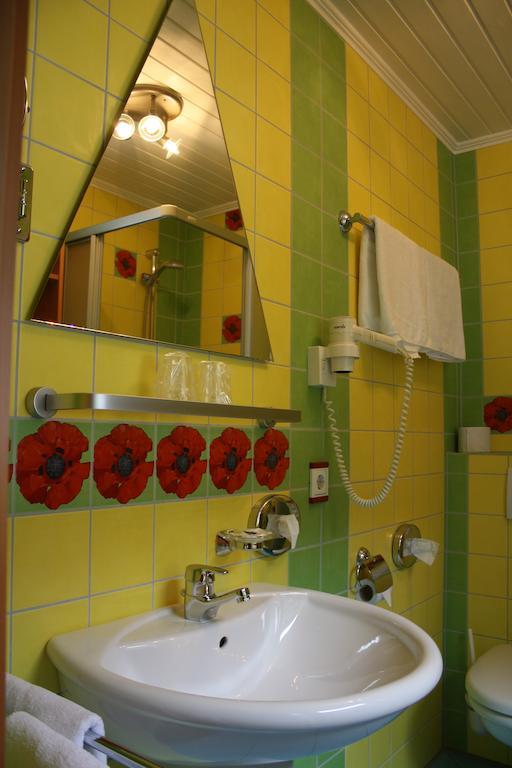 Hotel Garni Elegant Вилинген Екстериор снимка