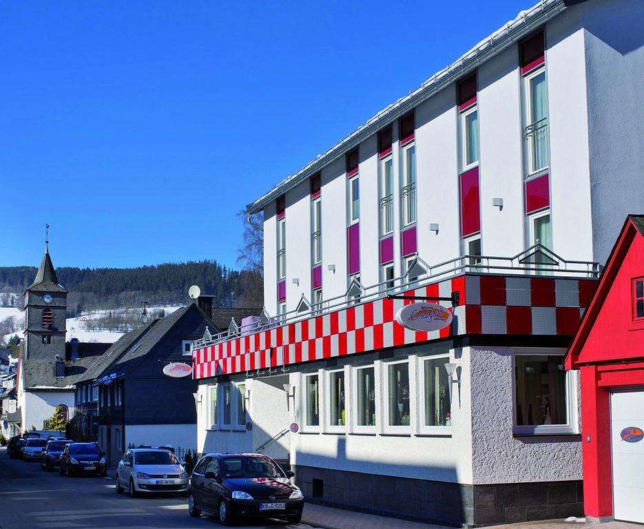 Hotel Garni Elegant Вилинген Екстериор снимка