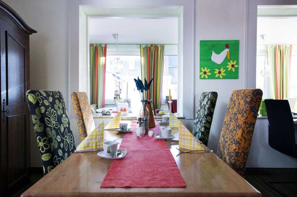 Hotel Garni Elegant Вилинген Екстериор снимка